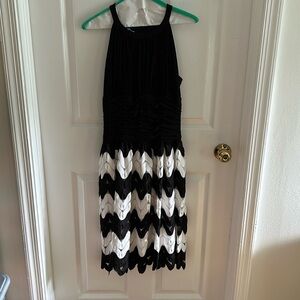 Black and white cocktail dress with crochet skirt